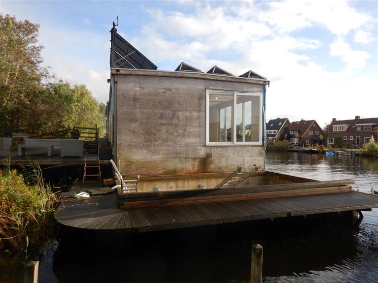 Taxatie + visuele technische inspectie in &eacute;&eacute;n - woonark - Zwarte pad Amsterdam